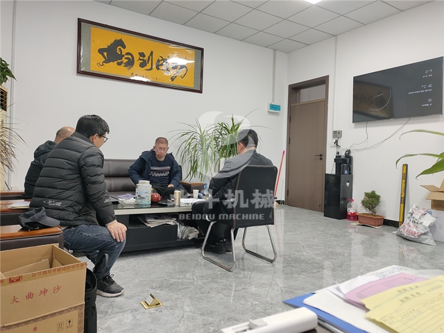 河北客戶考察炭化行業新寵——麻杆成人抖音91视频