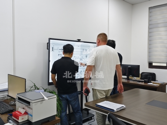 現場需求溝通,客戶來訪展開深度技術交流